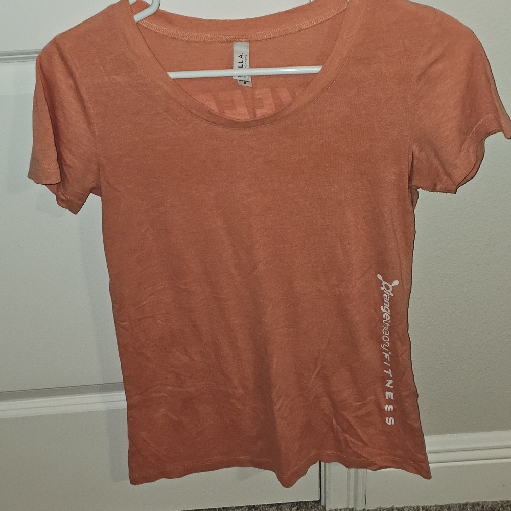 Orange Theory women's medium short size medium
